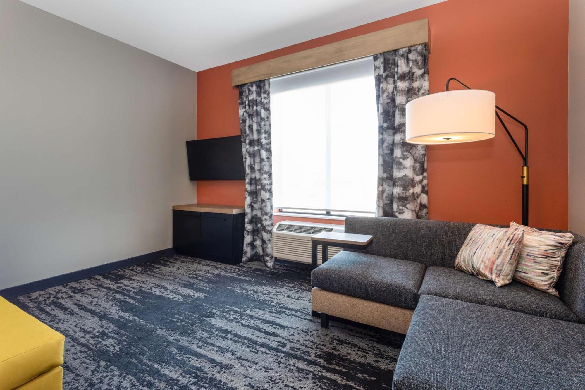 Hilton Garden Inn Hays, Ks Eksteriør bilde