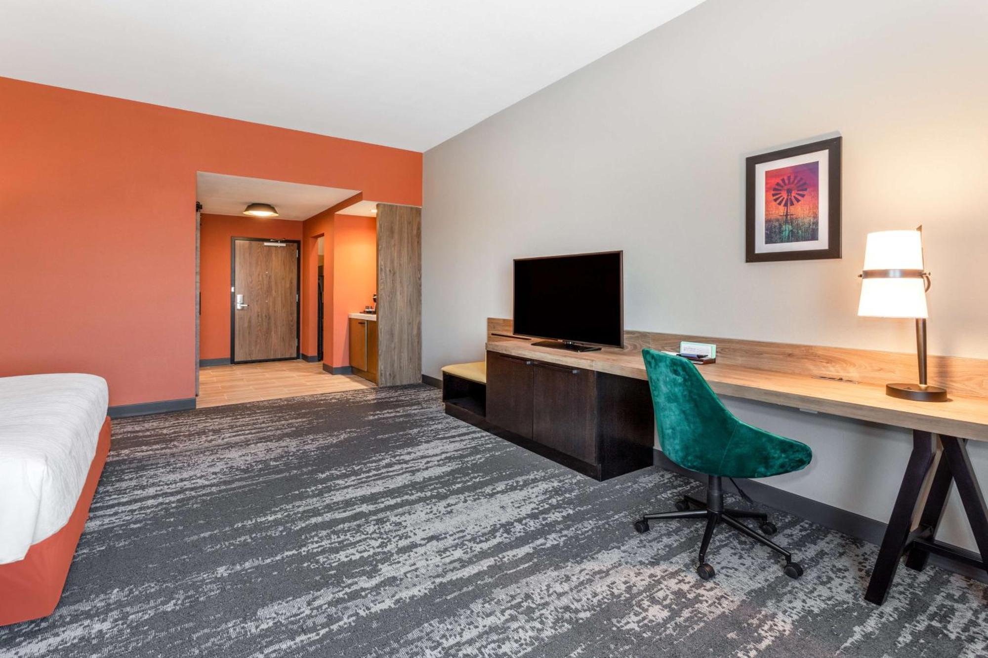 Hilton Garden Inn Hays, Ks Eksteriør bilde